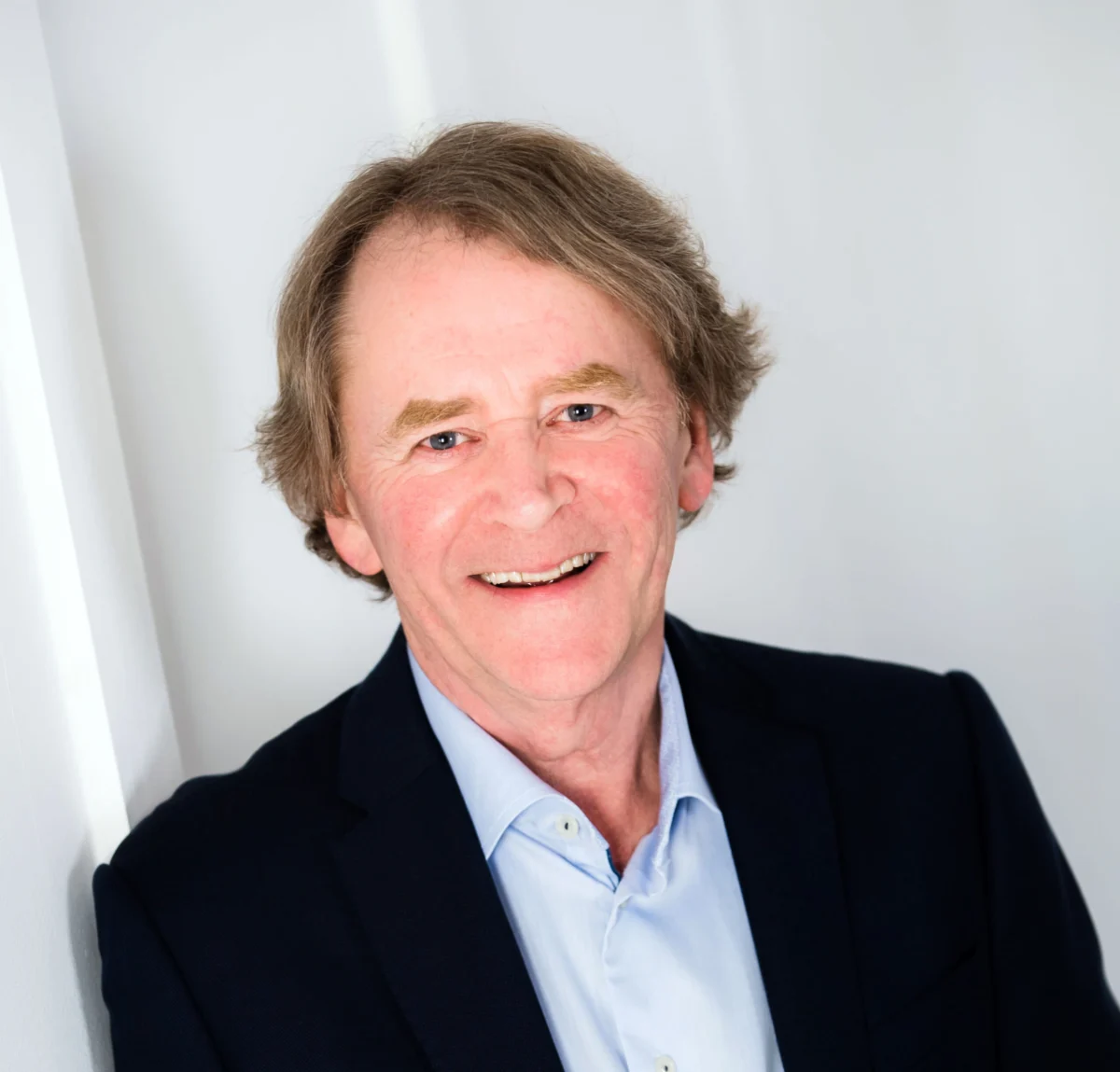 Anglia Components Challenges Analog Duopoly with Comprehensive Signal Chain Strategy