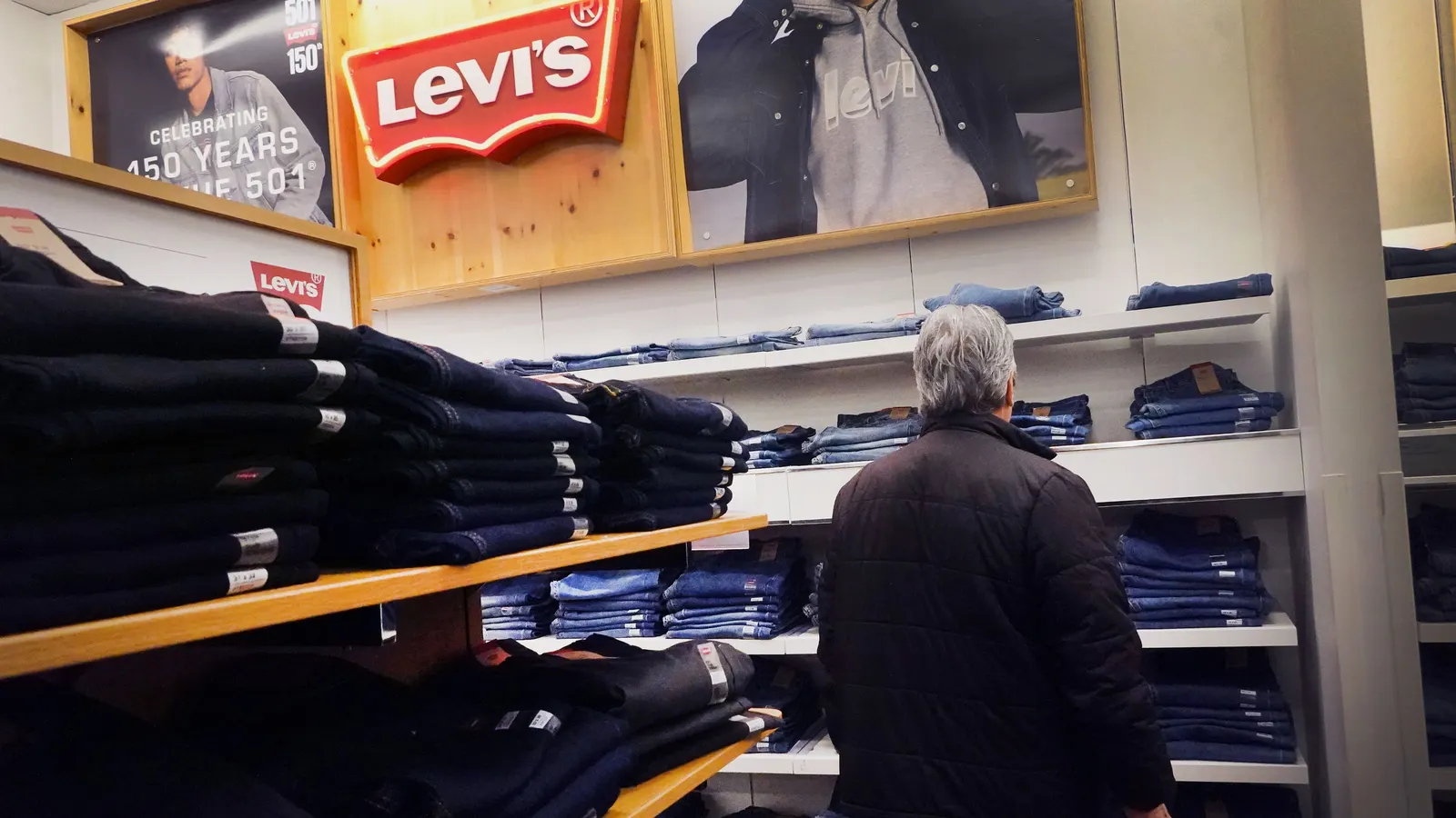 Apparel Giants and Schneider Electric Launch the ‘Fashion Renewable Collective’ to Overhaul Global Supply Chain Sustainability