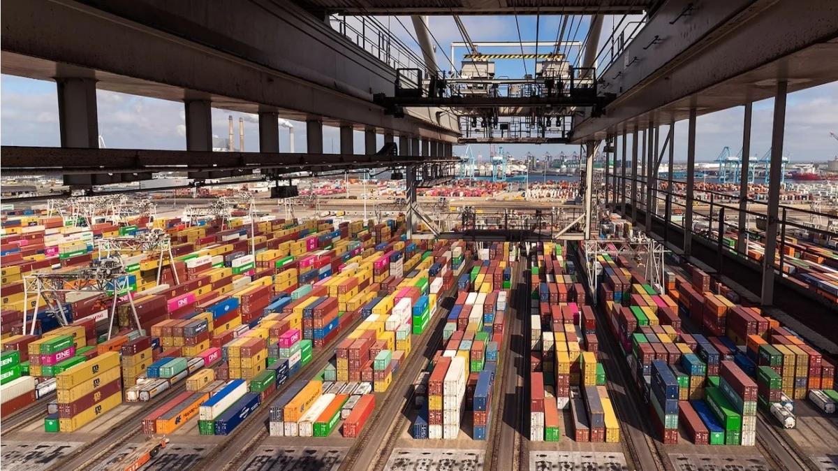 Global Container Freight Rates Tick Upward as Ocean Carriers Balance Capacity, Geopolitical Risks, and Resilient U.S. Demand