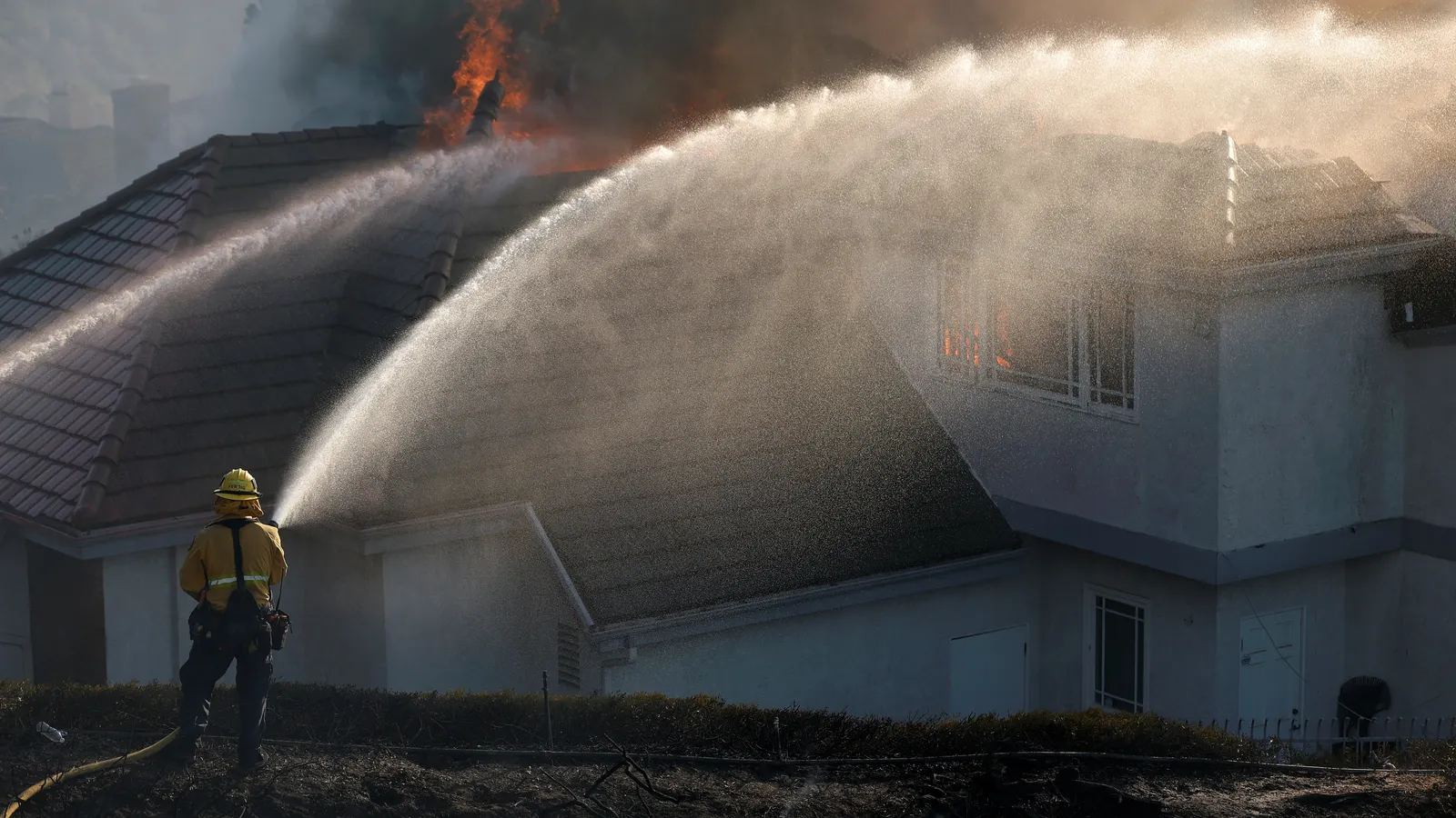 PG&E Presses for Urgent Wildfire Policy Reform Following Credit Outlook Downgrade and Capital Plan Cuts